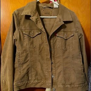 Brand is Levi’s, it is an XL, and a beige color.